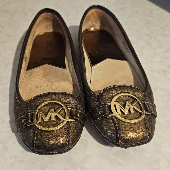 MICHAEL KORS Sz 7 FULTON SLIP ONS - Picture 1 of 15